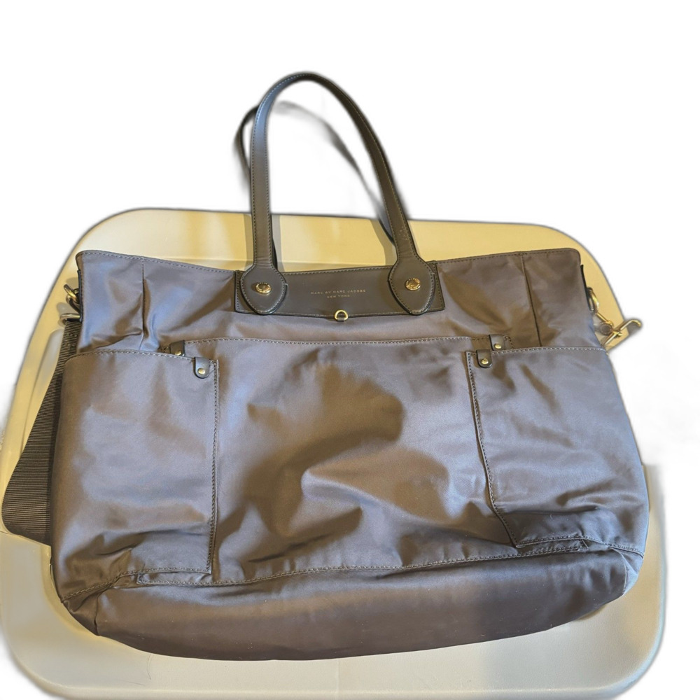 Marc by Marc Jacobs Diaper Bag Gray Tote Preppy Nylon Eliz-A-Baby Shoulder Bag